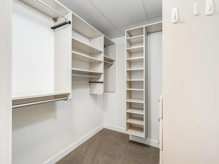 2033 2nd Ave #1010 — Photo 16