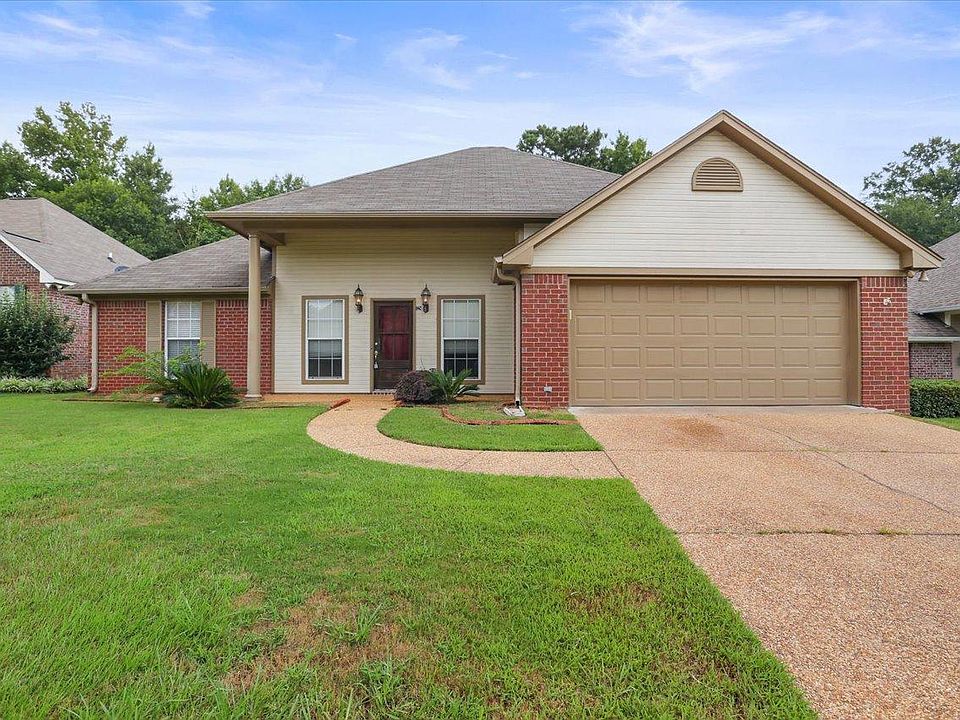 1st image of 428 Wildberry Cir