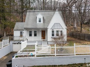 126 Emmett Avenue, Derby, CT 06418