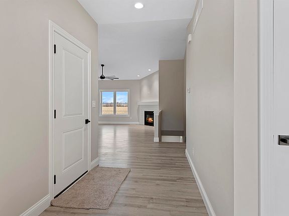 4th image of 3801 Sugar Loaf Dr
