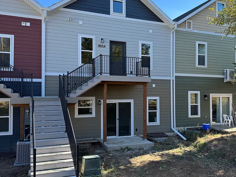 803 Pine St #A — Photo 1