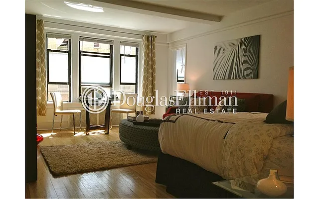 Sold by Douglas Elliman | media 6