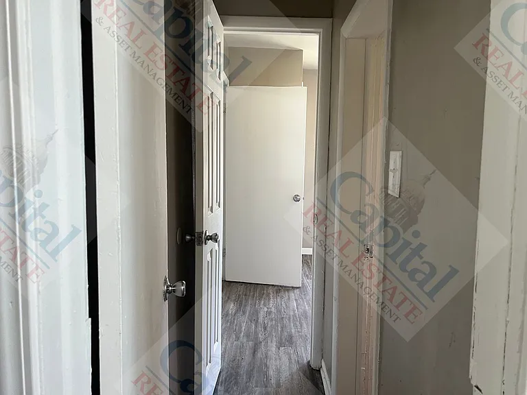 317 SE 24th St — Photo 13