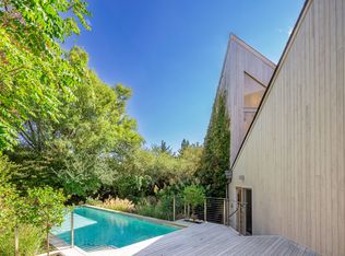 29 Cliff Rd, Amagansett, NY 11930