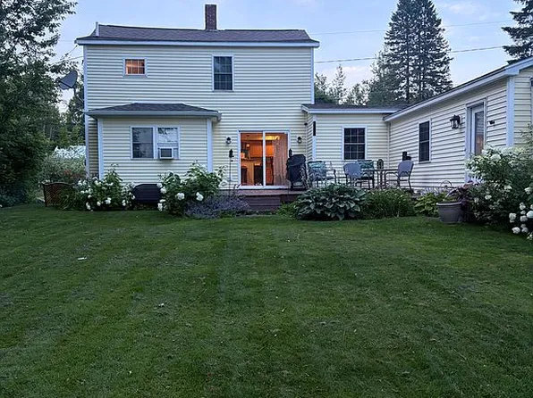 15 Gilman St, Mars Hill, ME 04758