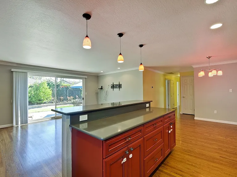 341 Hillsdale Ave — Photo 22