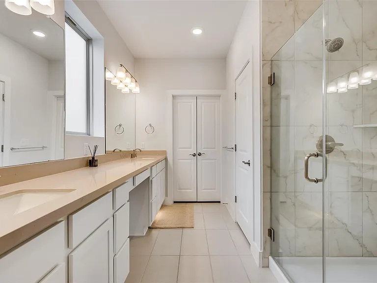 8608 McKamy Dr — Photo 19