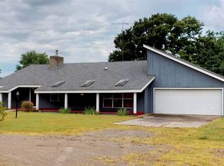 8965 Sunshine Rd, Davis, OK 73030