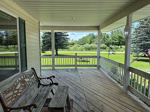 5th image of 10773 Bartz Rd