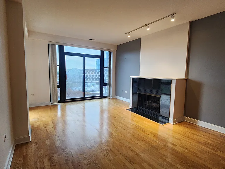 1260 W Washington Blvd #606 — Photo 6