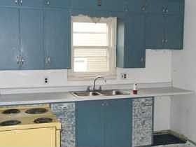 2nd image of 419 S Peterson Ave
