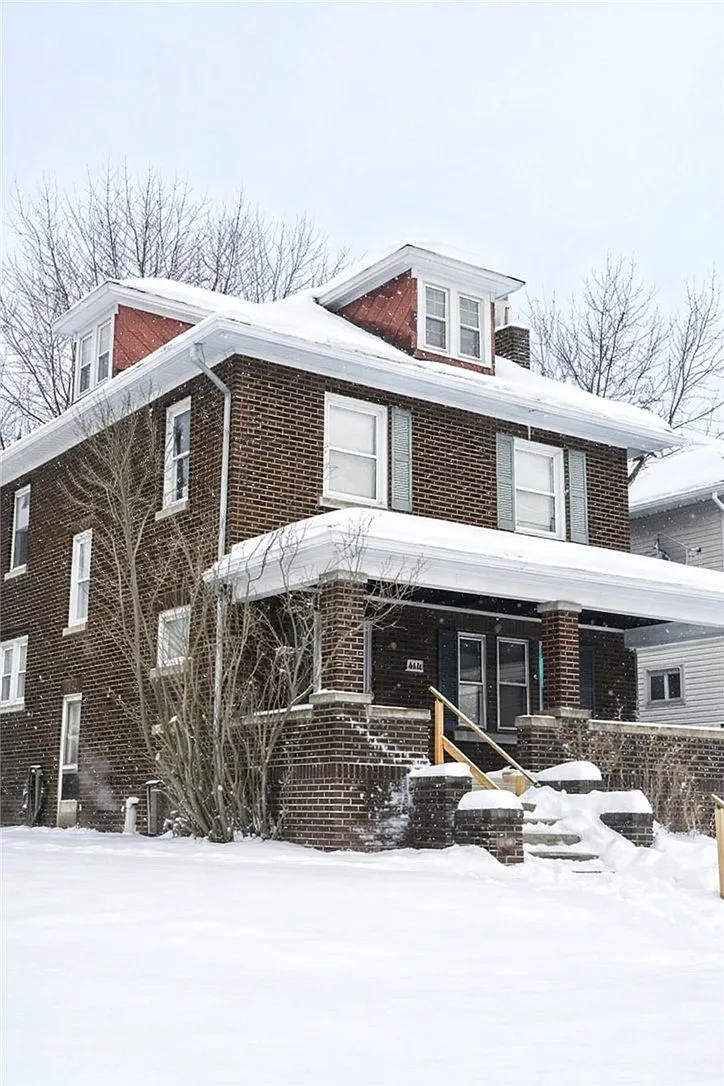 605 Spruce Ave photo 1