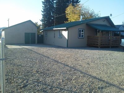 66 8th St, Priest River, ID, 83856