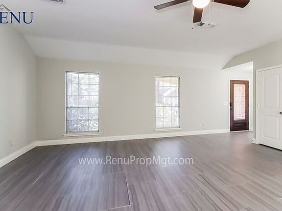 3rd image of 13814 Hallfield Dr