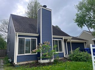 6384 Kindling Ct, Lisle, IL 60532