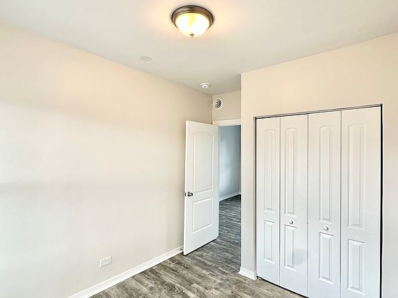 3rd image of 1245 N Karlov Ave #2