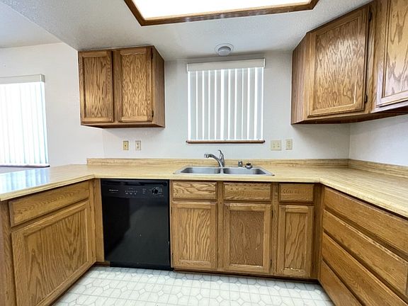 3rd image of 2665 Calle De Mercado APT 6