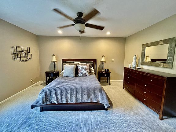 5th image of 621 E 117th St #1