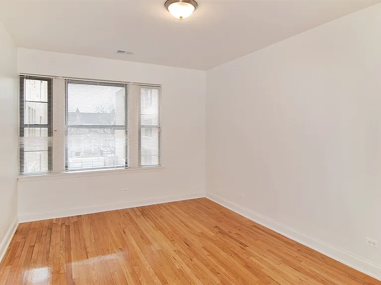 3501 W Adams — Photo 6