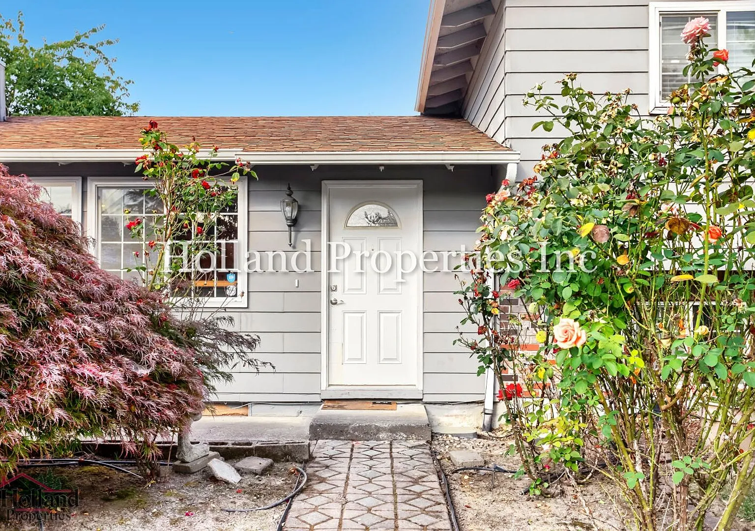 Classic Charm Meets Modern Comfort — Photo 3