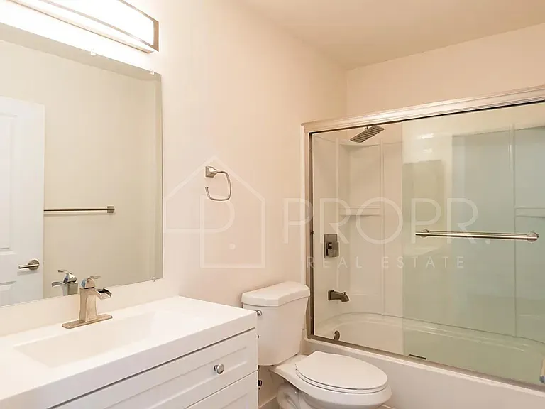 9719 Riverview Ave #4 — Photo 4