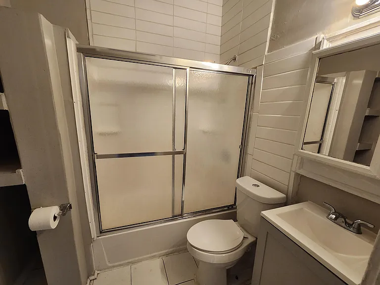 3227 E Overlook Rd — Photo 5