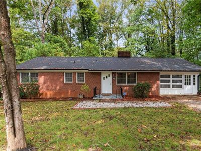 302 Mayfair Dr, Winston Salem, NC, 27105