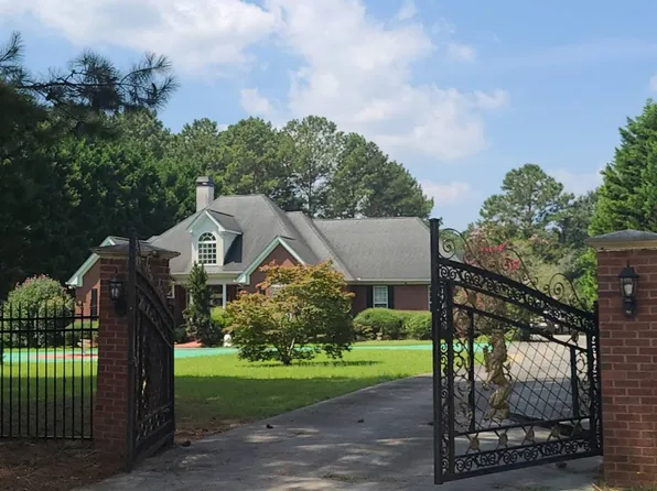 578 Forest Ave, Fayetteville, GA 30214
