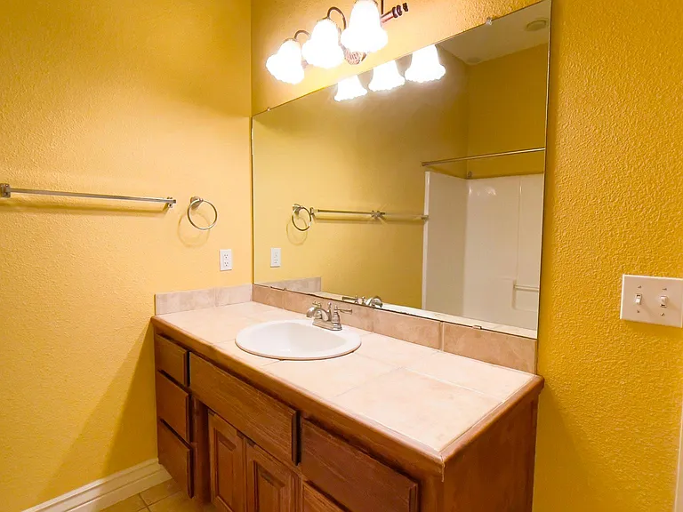 215 N Wright St — Photo 29