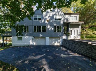 83 King George Rd, Poughkeepsie, NY 12603