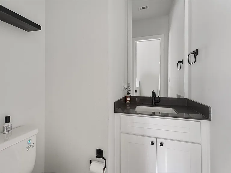 4113 Austin St — Photo 17