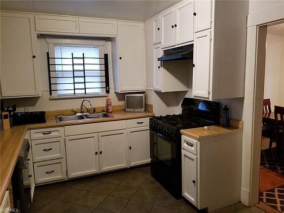 3rd image of 113 N Belle Vista Ave