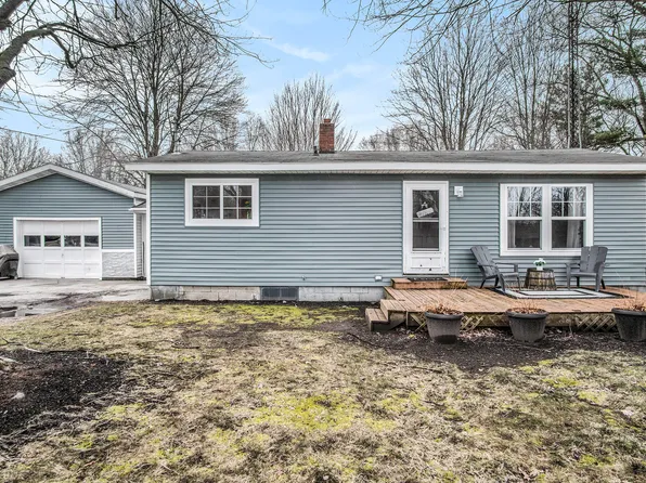 6754 Durham Rd, Whitehall, MI 49461