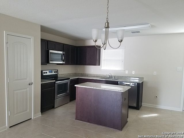 2nd image of 7234 Vista Grv