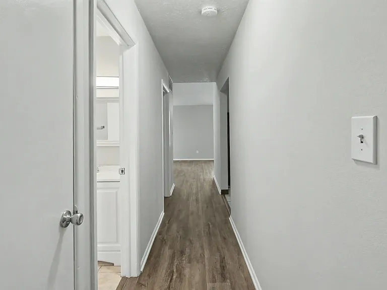 3653 Beaumont Dr — Photo 5
