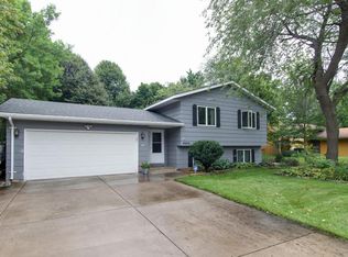 2816 Ardan Ave, Mounds View, MN 55112