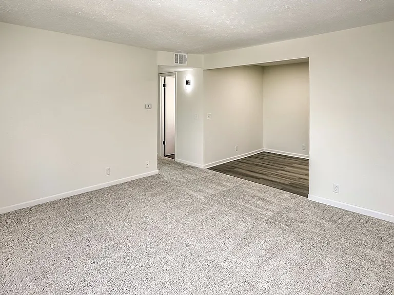 CB 12 — Photo 7