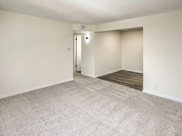 CB 12, 3760 4th Ave APT 2, Council Bluffs, IA 51501