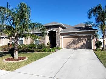 1st image of 494 Woodford Dr