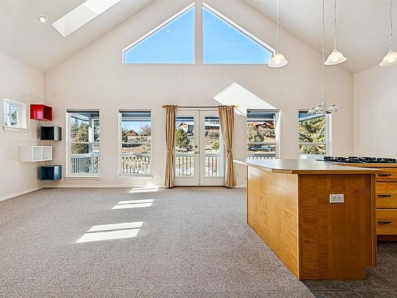 5th image of 217 Jenkins Ranch Road #E