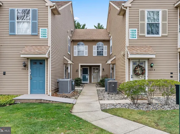 1558 Thornwood Dr, Mount Laurel, NJ 08054