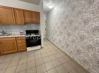 24-21 29th St #3, Astoria, NY 11102