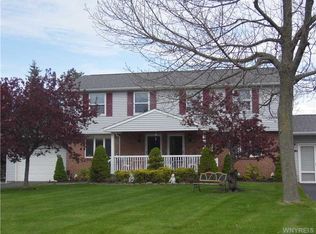 4688 Brompton Dr, Blasdell, NY 14219