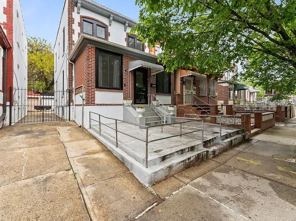 120 Louisa St, Brooklyn, NY 11218