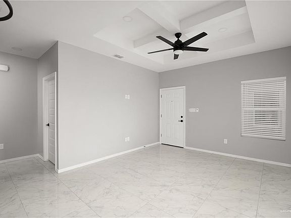 4th image of 811 N Woodson Ave