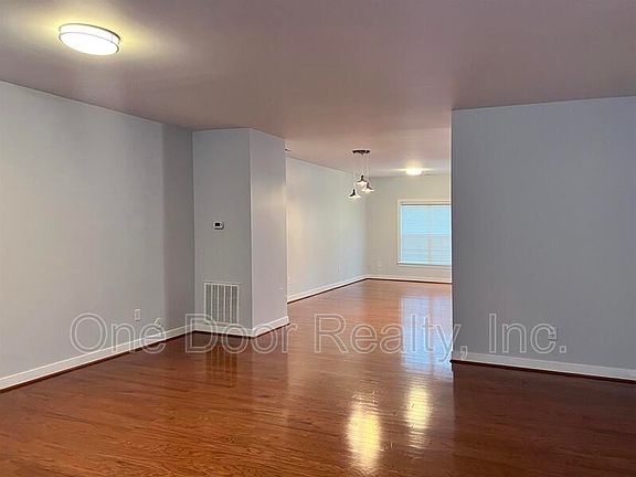 5th image of 224 Lewis Burwell Pl
