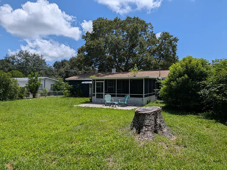 10981 Village Green Ave — Photo 43