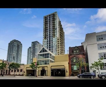 1212 N La Salle Dr APT 703, Chicago, IL, 60610