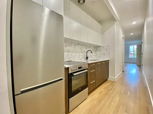 Rented by Simply Brooklyn Realty Inc | media 6