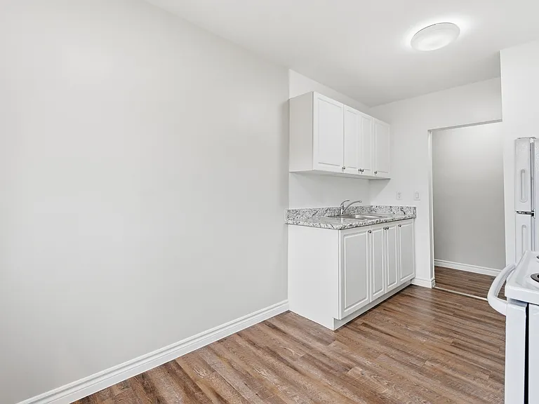 68 Mericourt Rd #6 — Photo 7